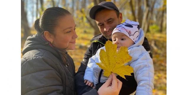 Об’єднались для Вікторії: працівники ЛОДА передадуть 800 тис гривеь для лікування дівчинки зі СМА