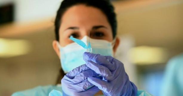 Вакцинація від COVID-19 може бути протипоказана тимчасово або взагалі лише у виключних випадках — роз’яснення МОЗ України