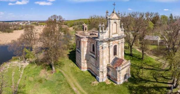 Локації для інста-фото: перелік місць від управління туризму та курортів