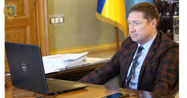 «Подальші кроки децентралізації мають чітко розмежувати функції гілок влади», – Максим Козицький