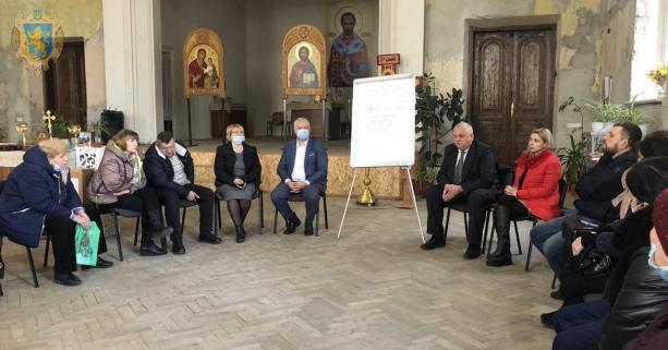 19 мешканців області пройшли курс підготовки до усиновлення