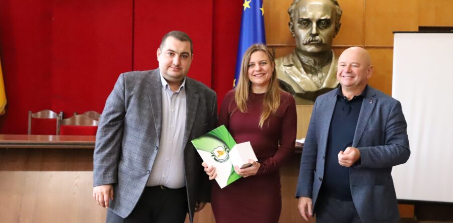 Соціальних працівників району привітали з професійним святом