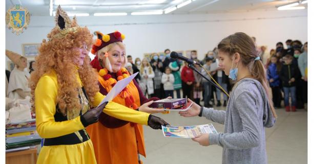 В області відзначили переможців виставки-конкурсу дитячого малюнку «Музика і фарба»