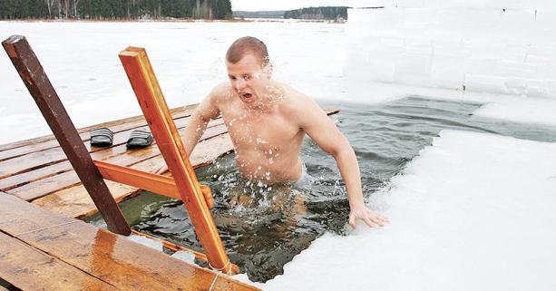 МОЗ оприлюднило п’ять правил безпечного занурення в ополонку