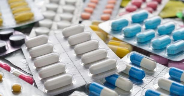 Українці, віком від 60 років на момент платежу, зможуть придбати за кошти програми єПідтримка ліки як за рецептом лікаря, так і без нього