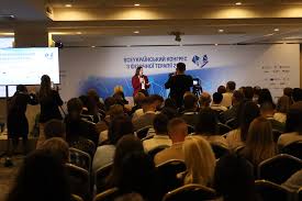 Розвиток реабілітації у воєнний та повоєнний час: у Львові пройшов вже третій Всеукраїнський конгрес із фізичної терапії