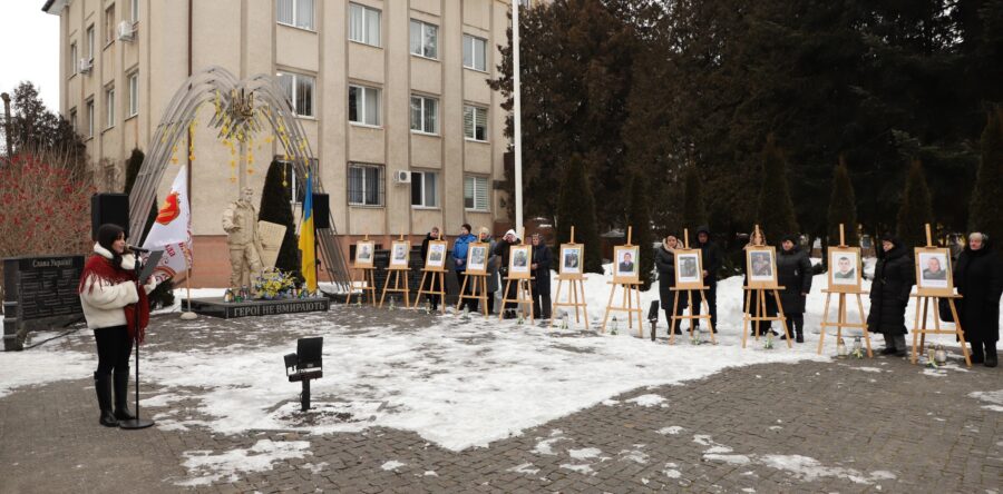 У Яворові вшанували пам’ять Героїв України, які загинули у лютому