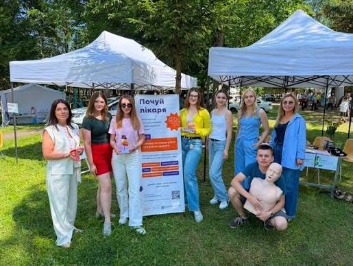 «Почуй лікаря»: понад 9 тисяч дітей та молоді отримали знання, які допомагають зберегти здоров’я