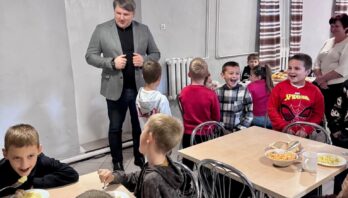 Начальник Яворівської РВА Ярослав Коминський проінспектував організацію безоплатного харчування у школах Мостиської та Шегинівської громад