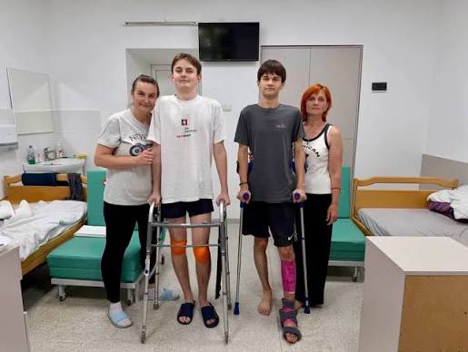 Львівські лікарі прооперували двох підлітків після ДТП на мотоциклі