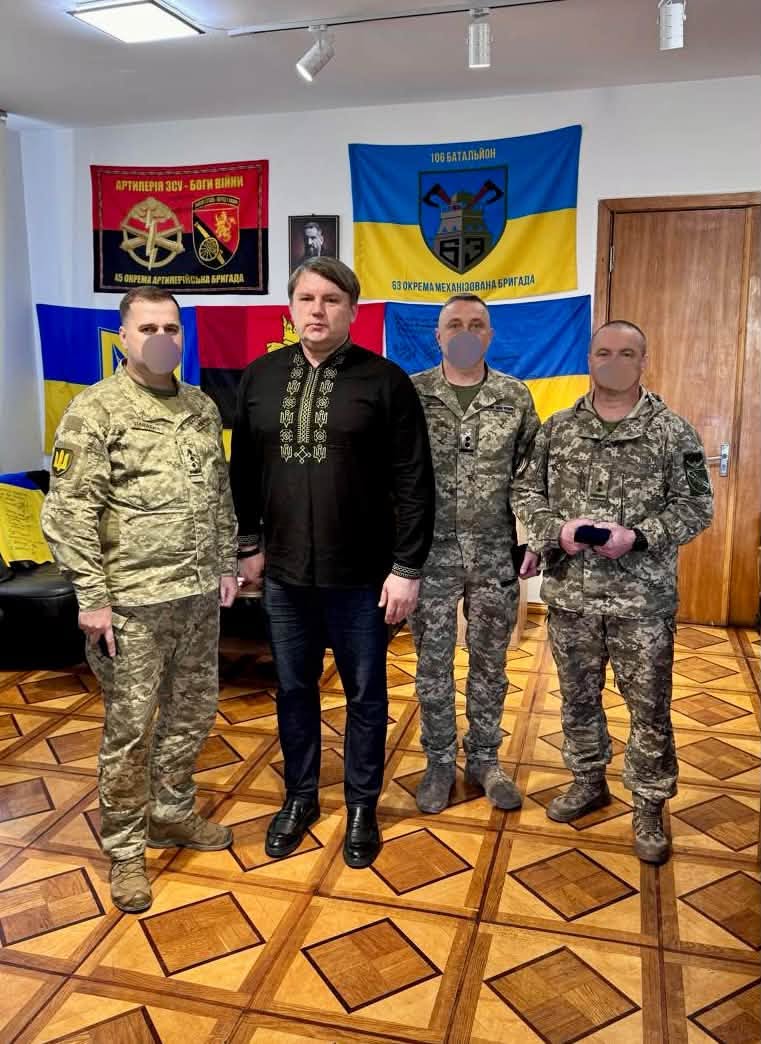Начальник військової адміністрації Ярослав Коминський відзначив військовослужбовців 49-го навчального центру розвідки