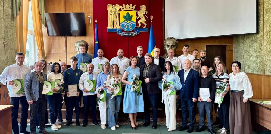 На Яворівщині відзначили спортсменів, тренерів та вчителів фізичної культури На Яворівщині відзначили спортсменів, тренерів та вчителів фізичної культури