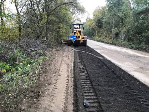 На Яворівщині розпочали ремонт чергової ділянки автомобільної дороги Шкло-Коти